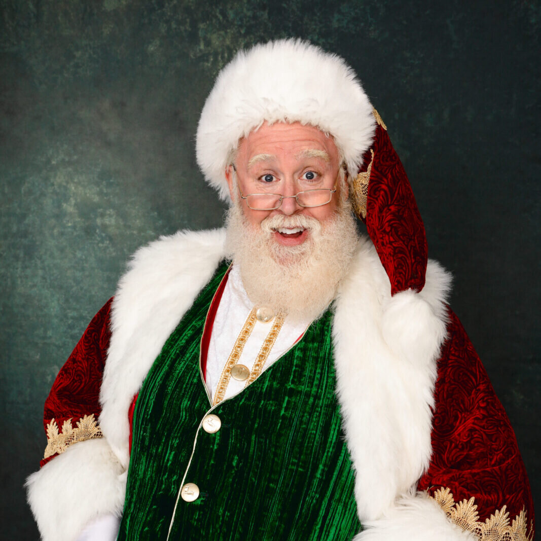 Book Santa Claus in Costa Mesa CA