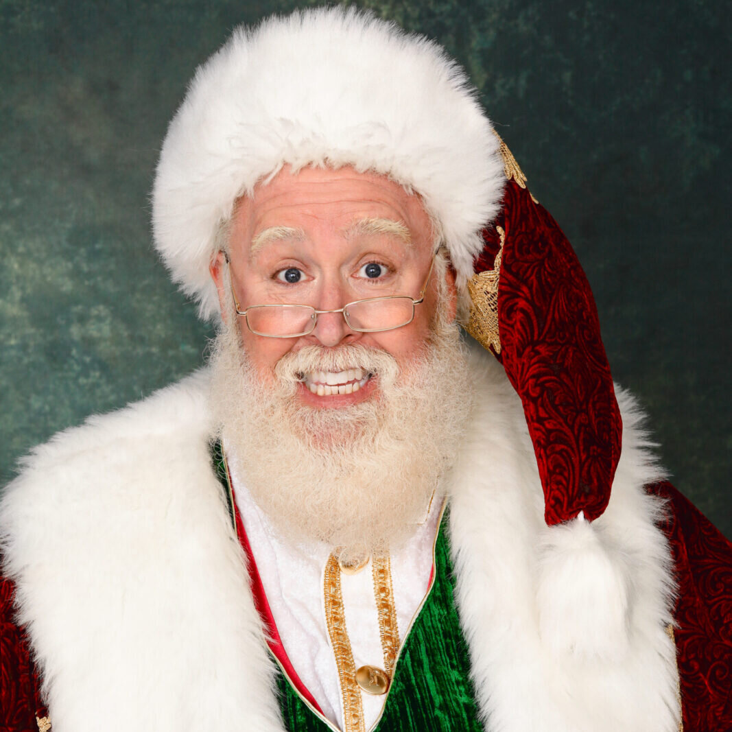 Santa Claus in Glendale CA