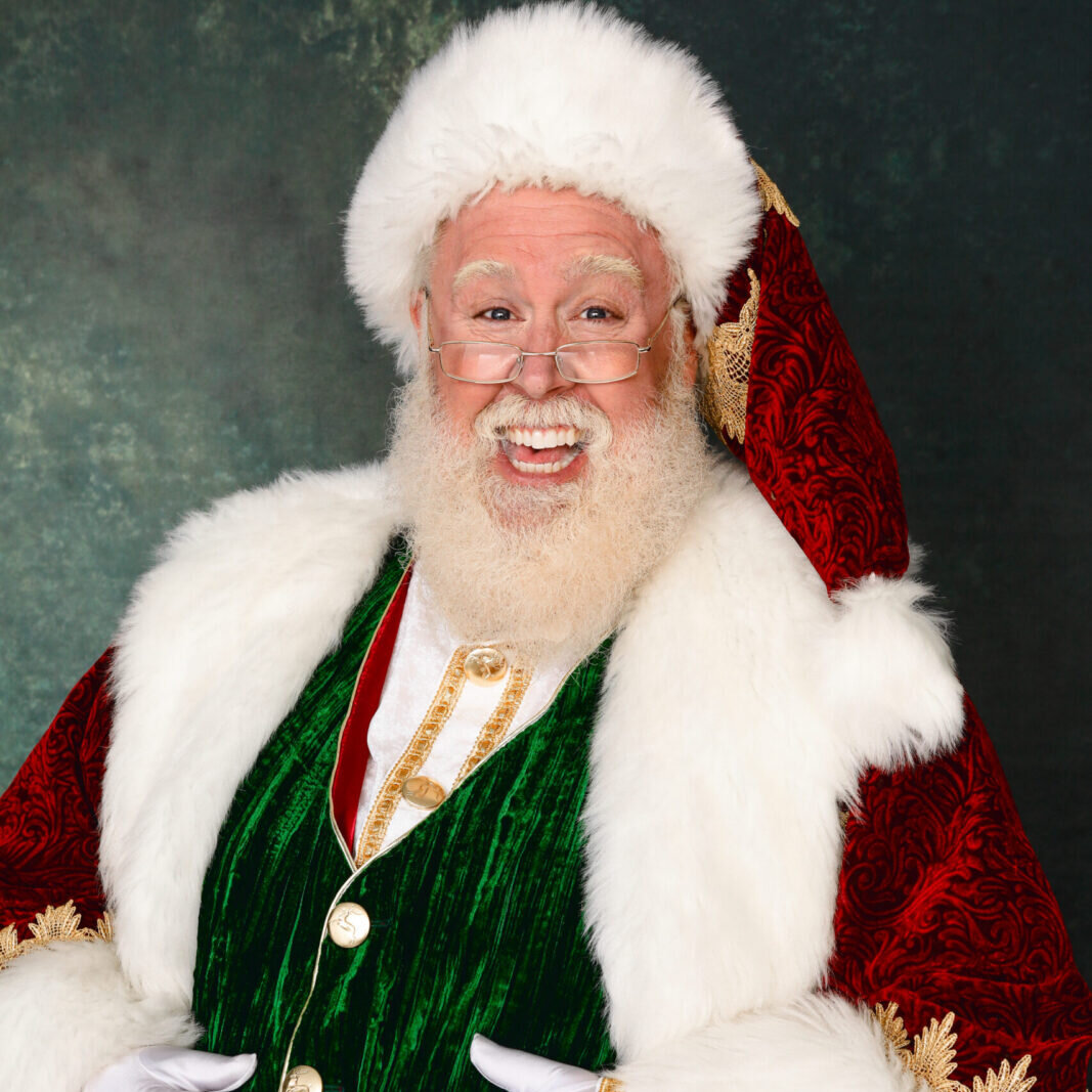 Book Santa Claus in Laguna Niguel CA